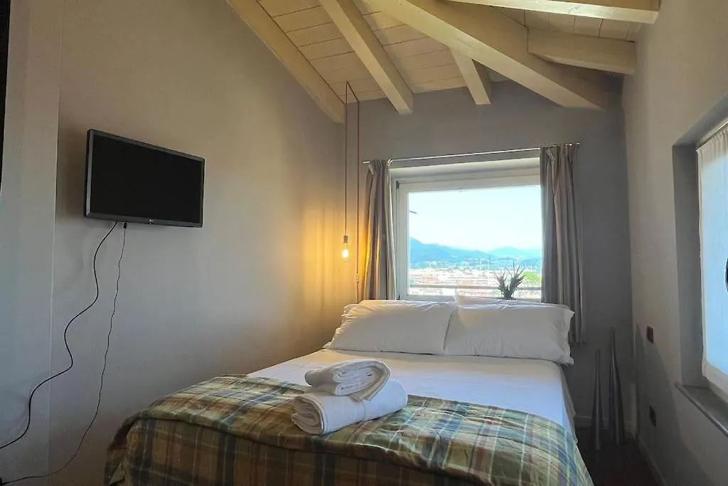 Casa Contessa Nel Cuore Di Un Borgo Antico Bergamo