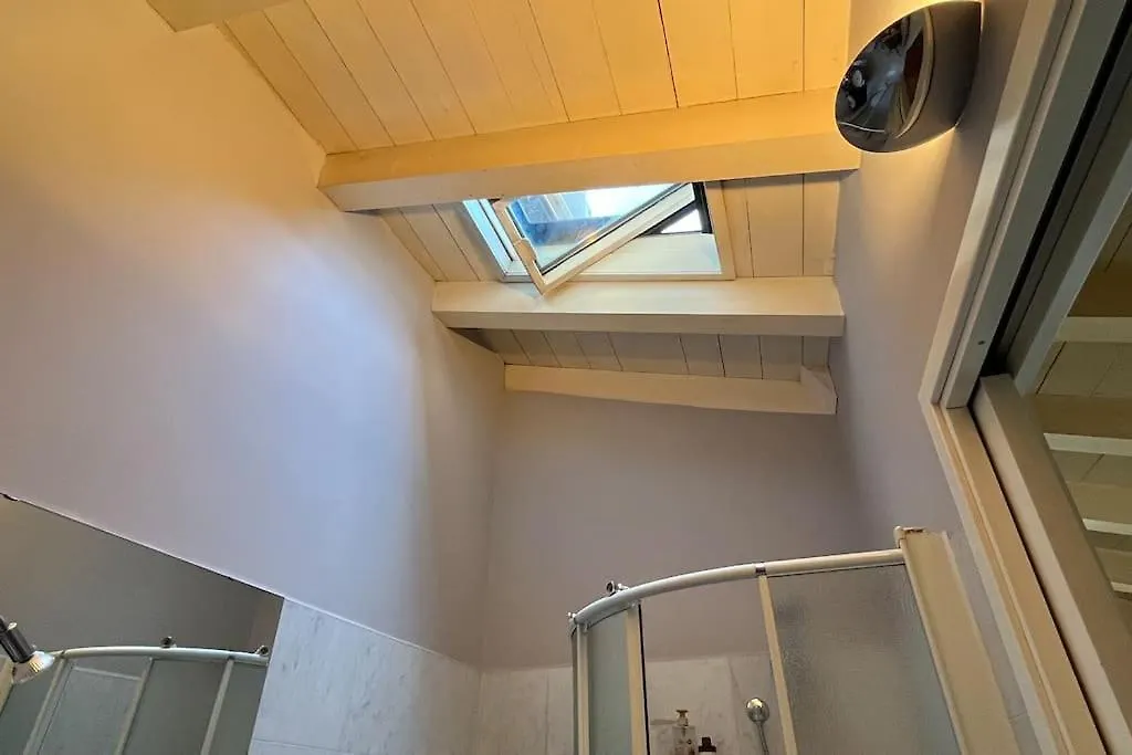 Casa Contessa Nel Cuore Di Un Borgo Antico Bergamo 0*,  Italy